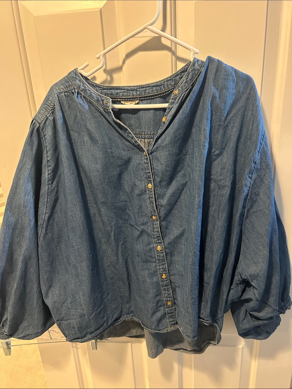 PILCRO Anthropologie The Sidney Batwing Blouse in chambray denim Size Large